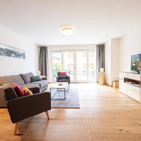 Riverside Apartment *